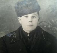 ГРИШИН ИВАН СПИРИДОНОВИЧ 1924года рождения. Был призван в армию и оказался на фронте