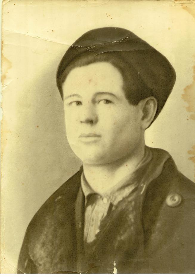 Гисмятов Гариф Халлиулович::Фотографии участников Великой Отечественной войны и документы по Спасскому району (до 1946г.) g2id99592