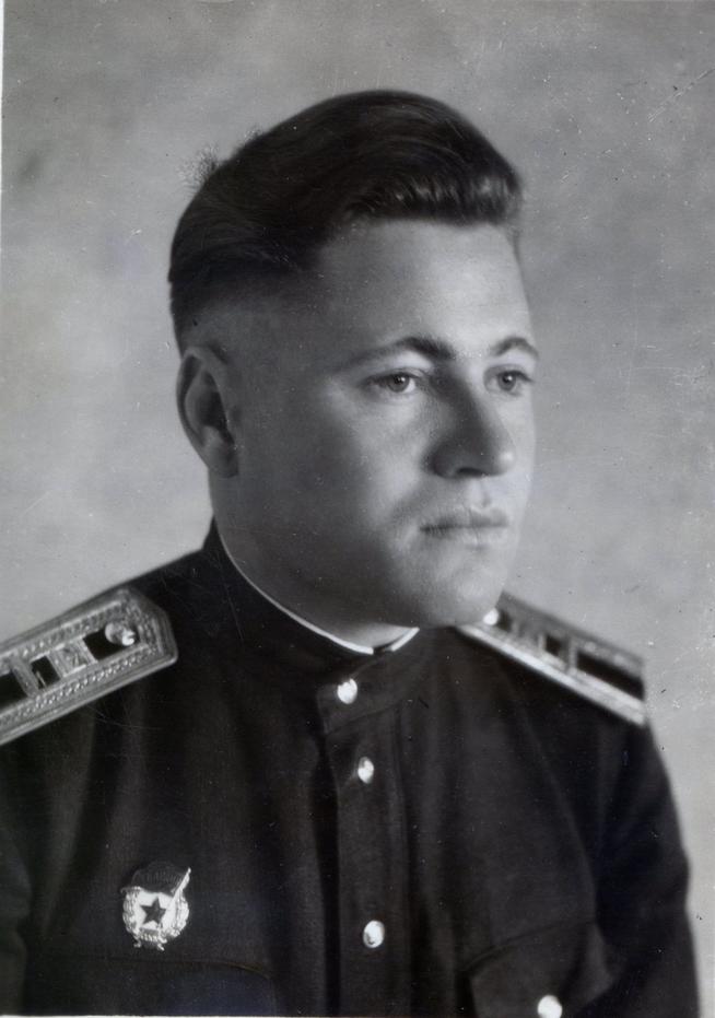 Бухаров Федор Иванович 1927г.р.с Ветлянка Астраханская обл.::Фотографии участников Великой Отечественной войны и документы по Спасскому району (до 1946г.) g2id99816