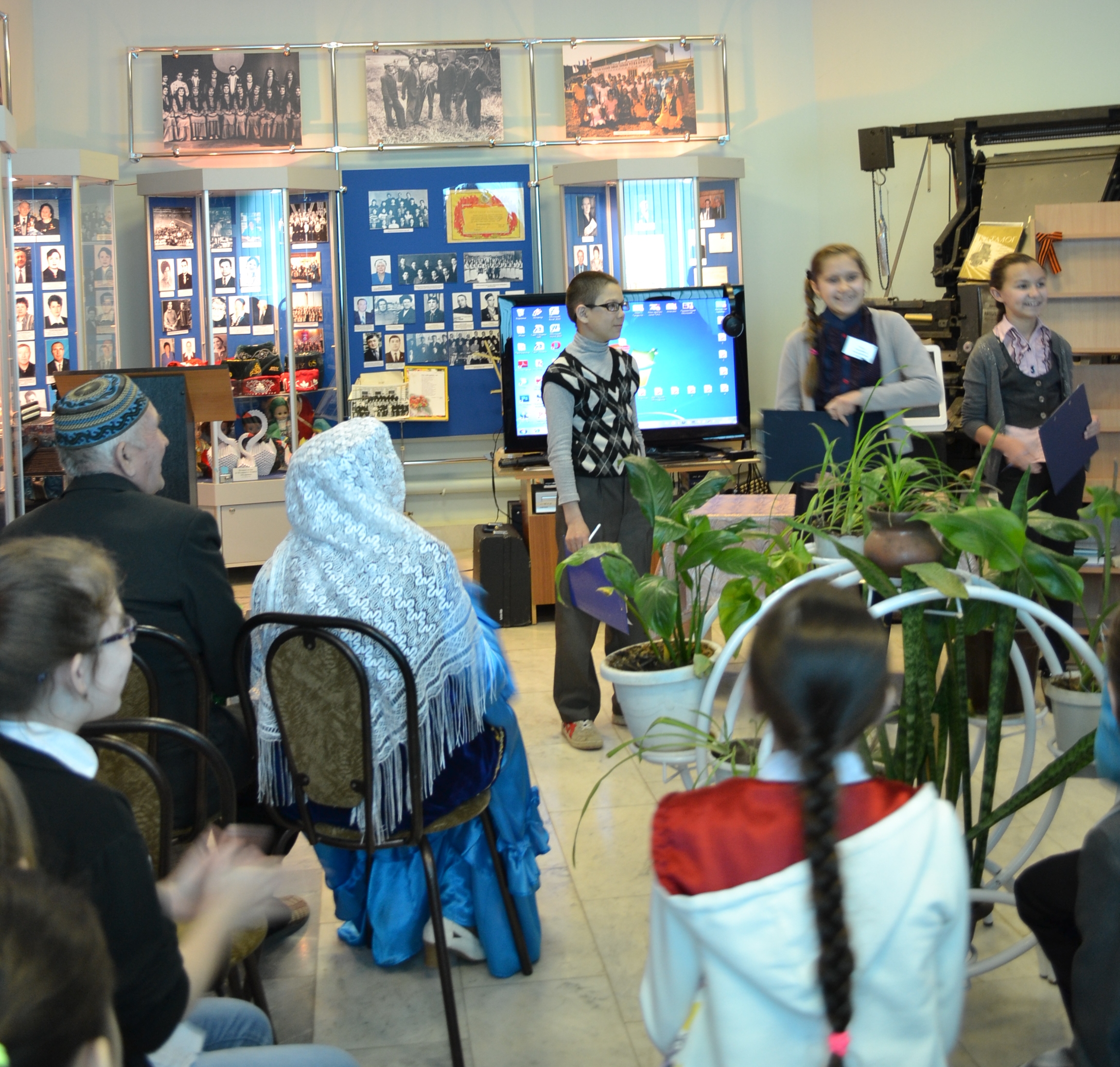 А вы сможете за 5 минут стишок написать? А они написали...