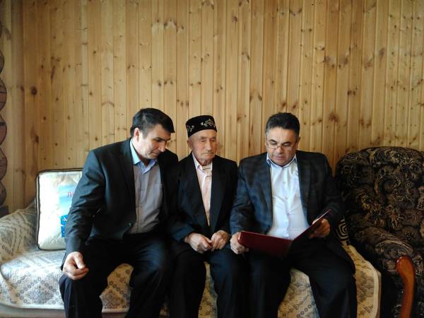 Ногуманова Вазиха Зиганшовича поздравили с 90-летним юбилеем!