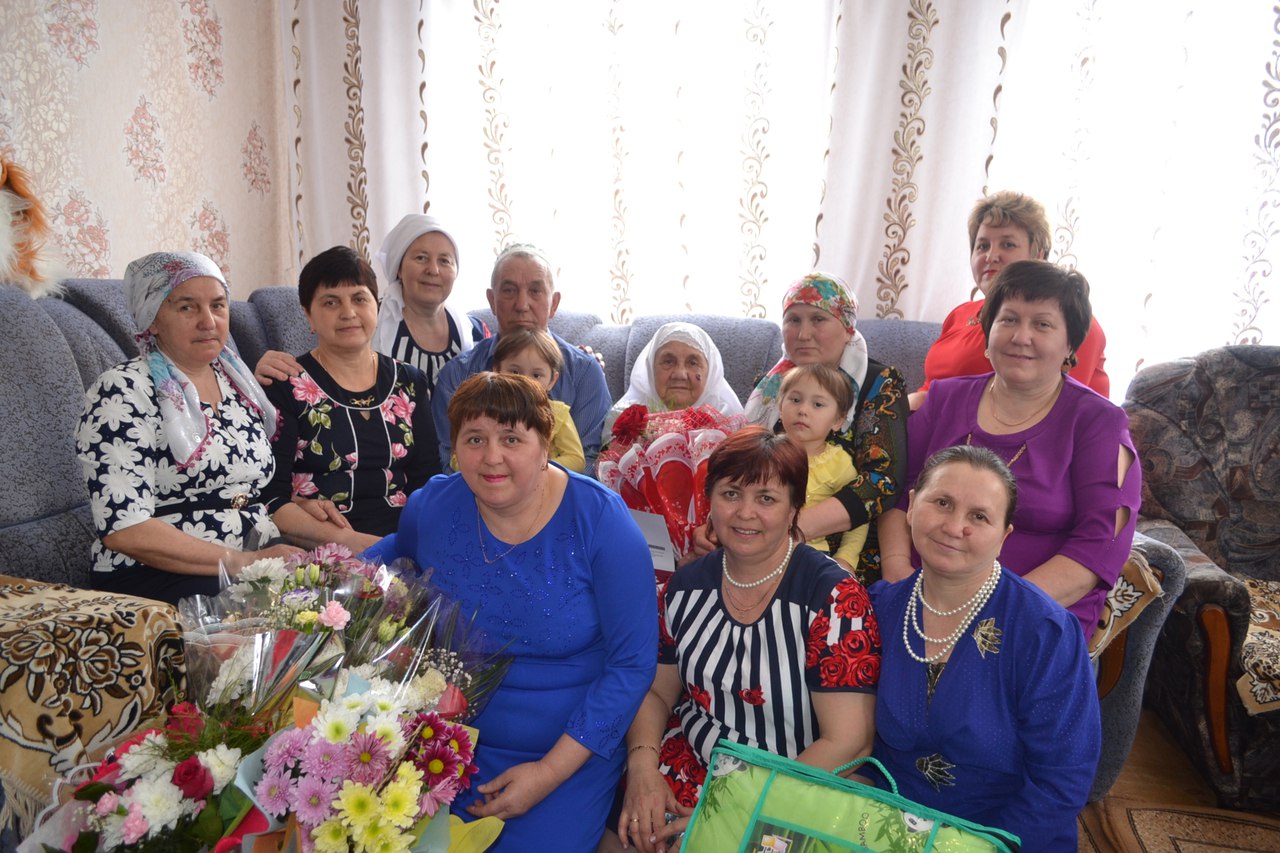 Сания әби якыннары арасында