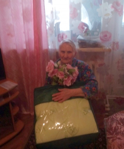 Жительницу Нурлата поздравили с Международным днем освобождения узников фашистских концлагерей