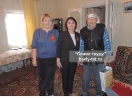 Подарки от депутата Ирека Салихова.