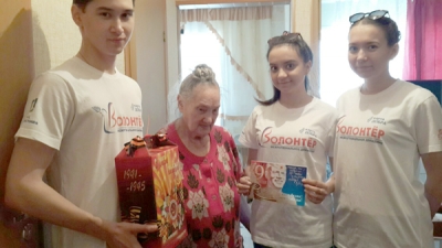 Волонтеры Нурлатского района в рамках акции «По дороге к Победе» посещают ветеранов, тружеников тыла