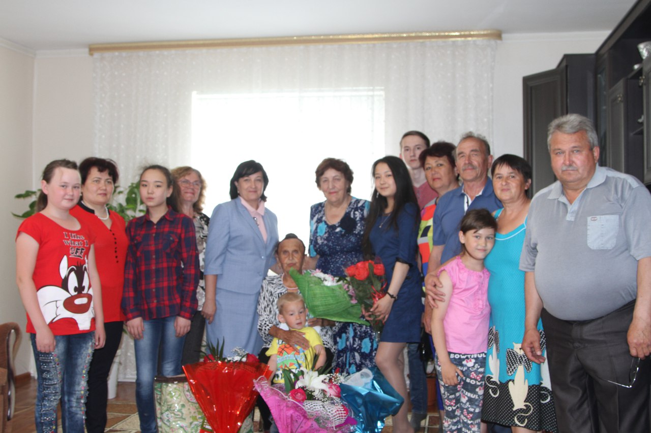 90-летие отметила вдова участника Великой Отечественной войны, жительница с.Нармонка Загидуллина Мадина Мухамадиевна.