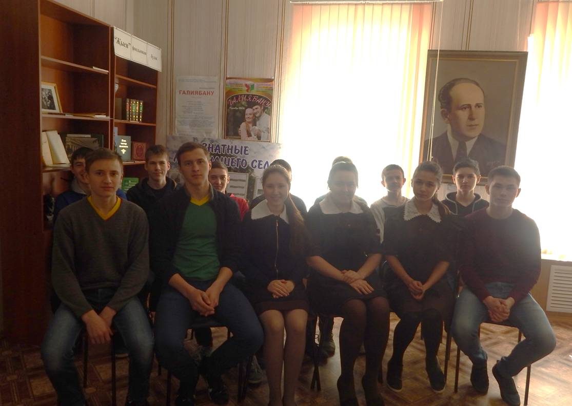 Показ фильмов военных лет в «Музее истории села Шахмайкино имени Мирхайдара Файзи»