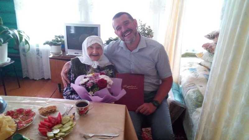 Поздравляем с 90-летием Ибрагимову Зайнаб Галяутдиновну