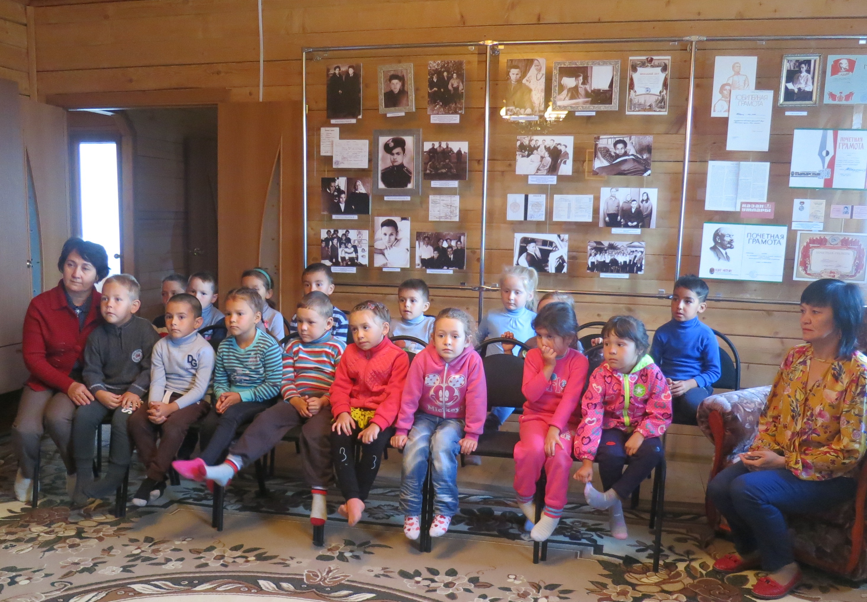 Для воспитанников детского сада «Каенкай» села Кзыл-Яр в музее поэта Фаниса Яруллина прошло литературно-познавательное мероприятие - «Абдулла Алиш –батыр да , язучы да»