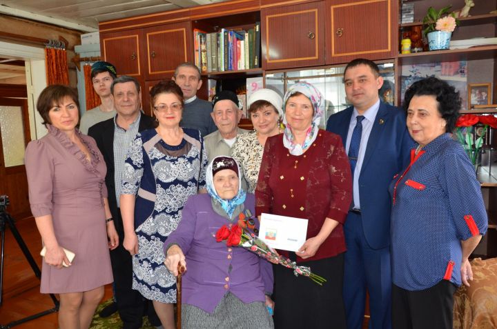 Обладательница медали Материнства II степени Таслима Ахмадиева отмечает 90-летие