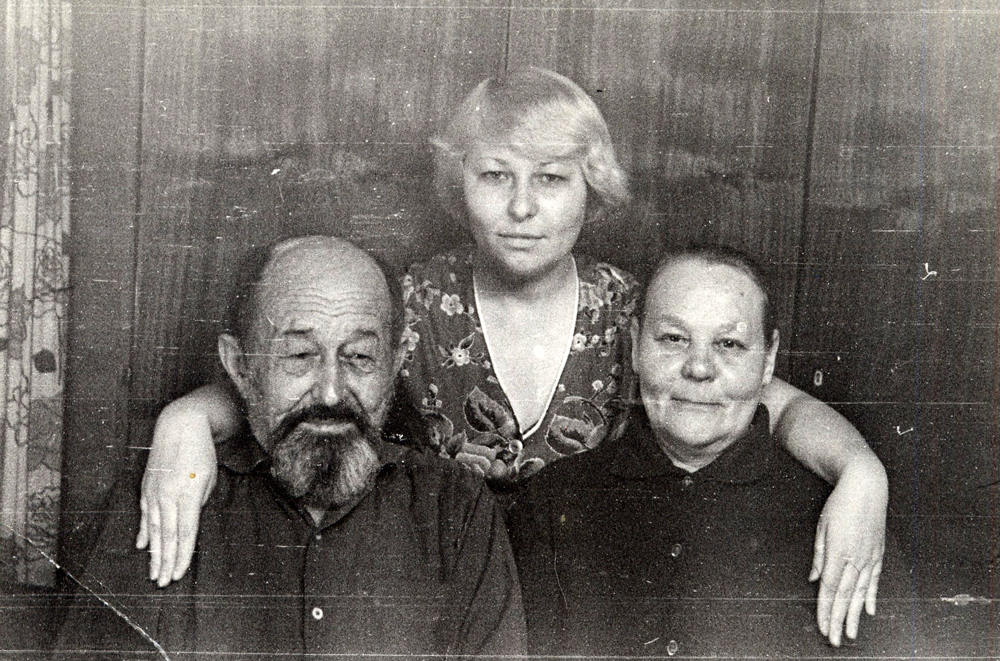 Я с родителями 1976г