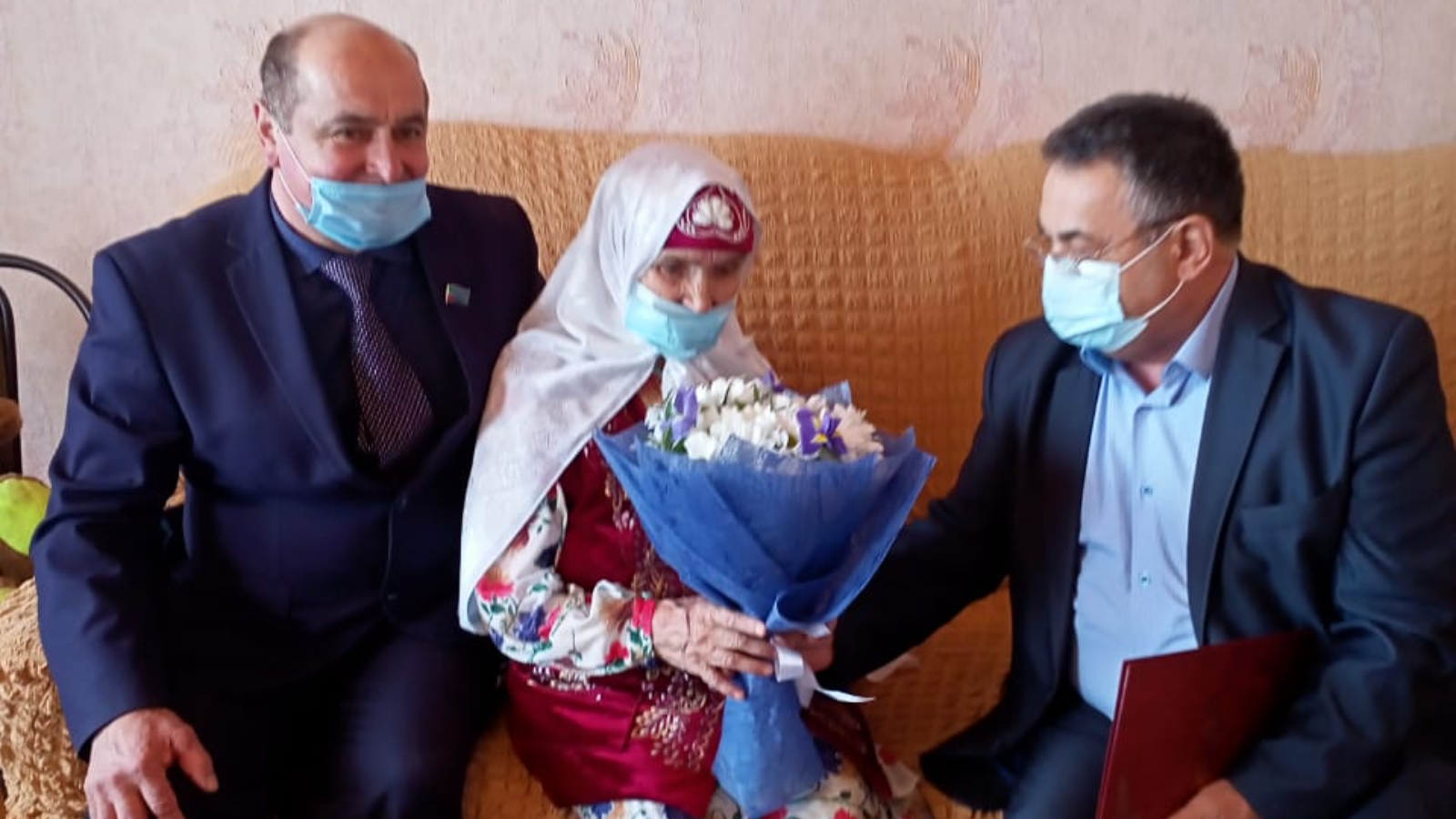 90 летний юбилей отметила Загидуллина Мунира Сафиулловна